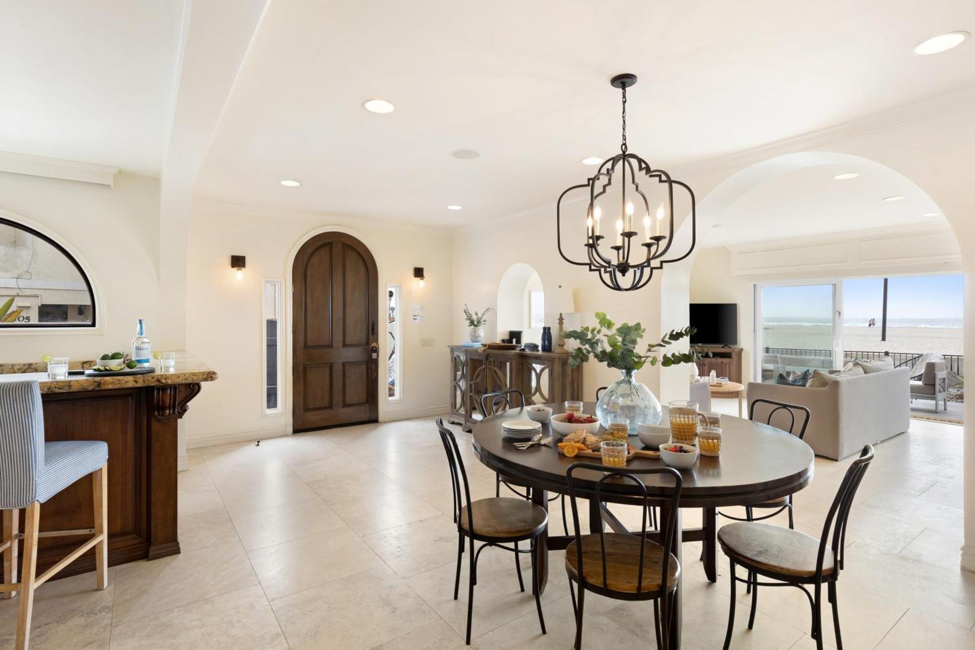 Shoreline By Avantstay Spectacular Beachfront W Fire Pit Pool Table Casa de férias *