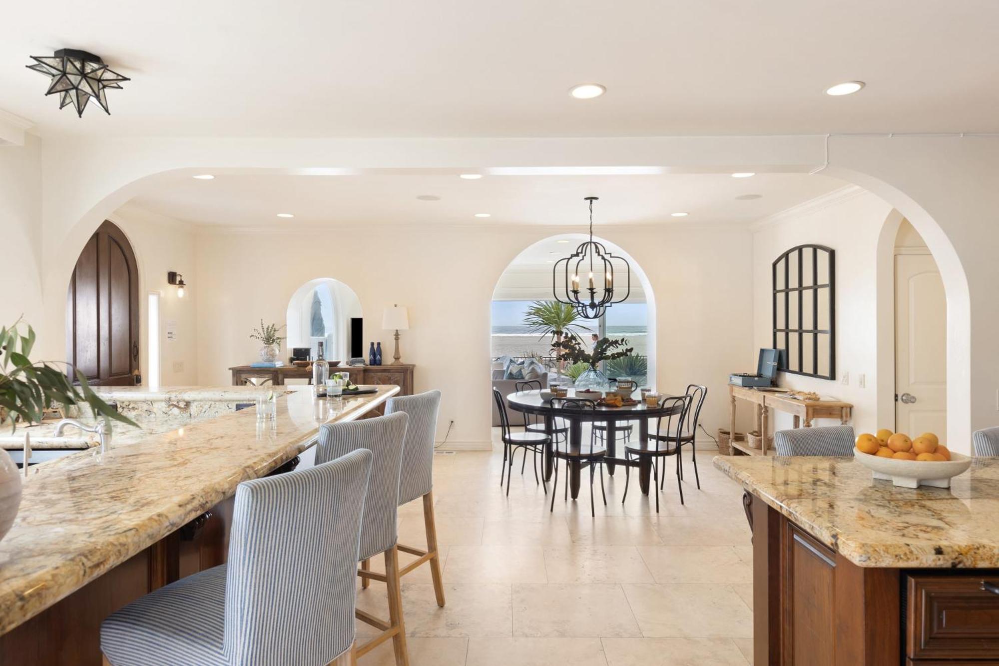 Shoreline By Avantstay Spectacular Beachfront W Fire Pit Pool Table * San Diego