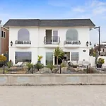 Shoreline By Avantstay Spectacular Beachfront Home W Fire Pit Spa Pool Table