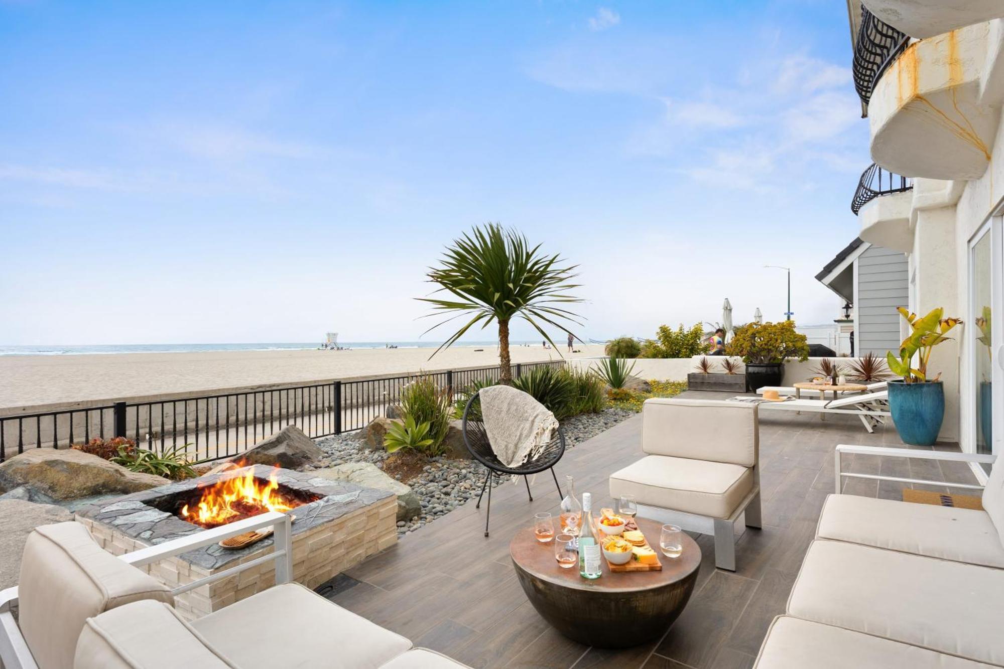 Shoreline By Avantstay Spectacular Beachfront W Fire Pit Pool Table Holiday home San Diego